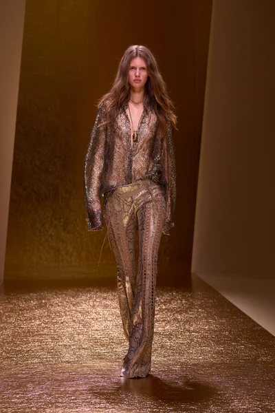Look 2